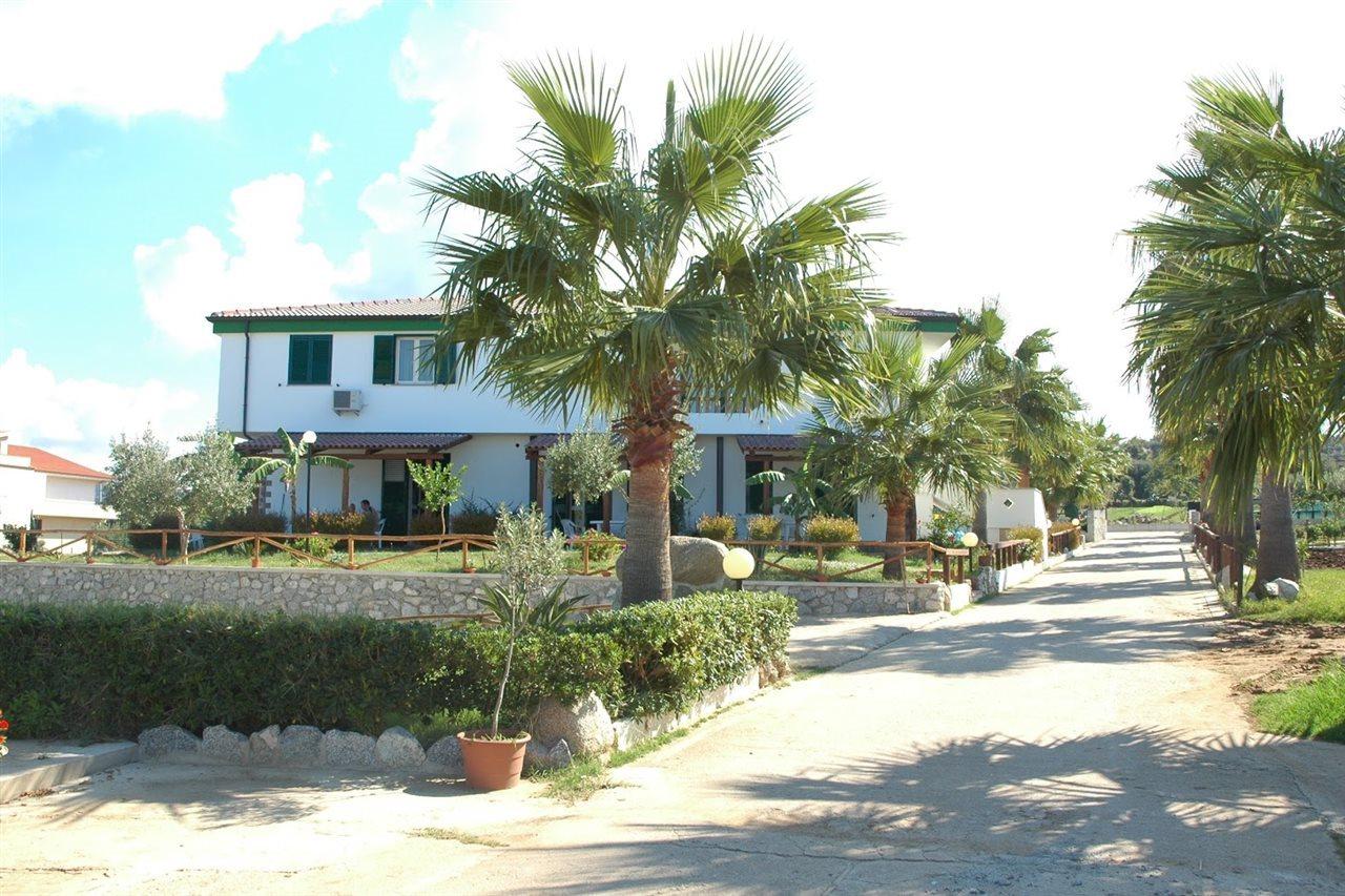 Hotel Residence Santa Monica Ricadi Exterior foto